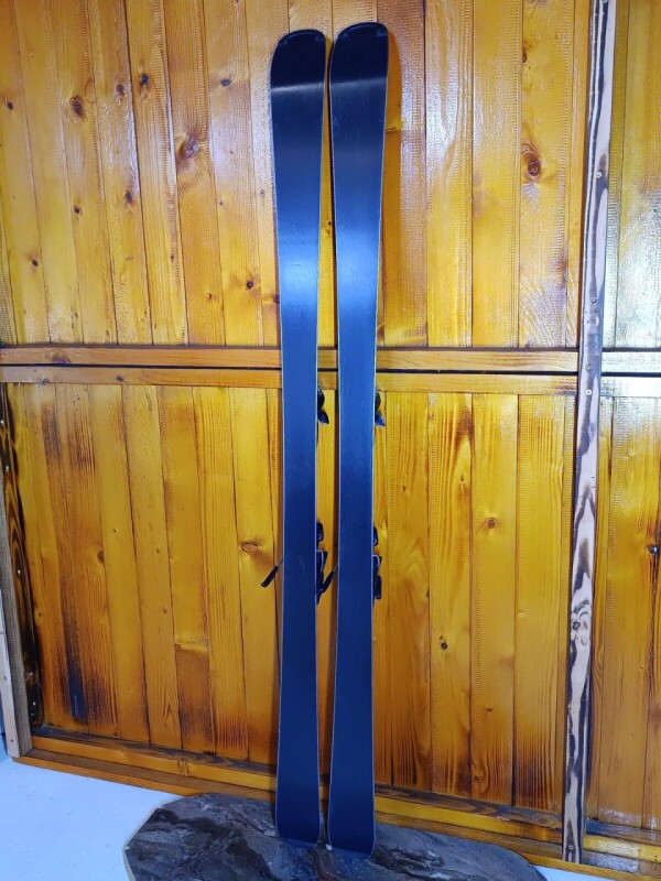 LYŽE ELAN CARVE X 168CM